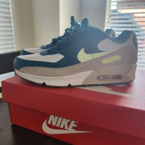 Nike Air Max 90